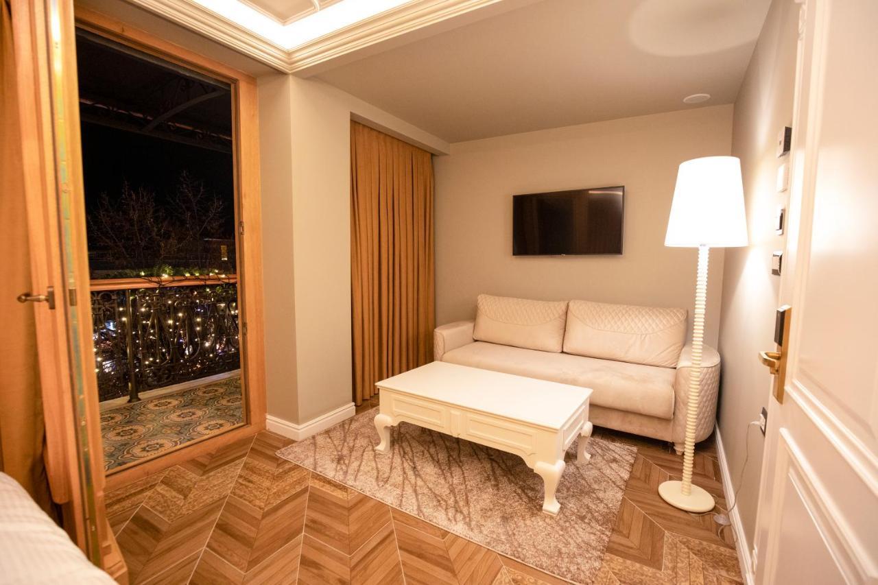 Vila Ekrem Korce Exterior foto